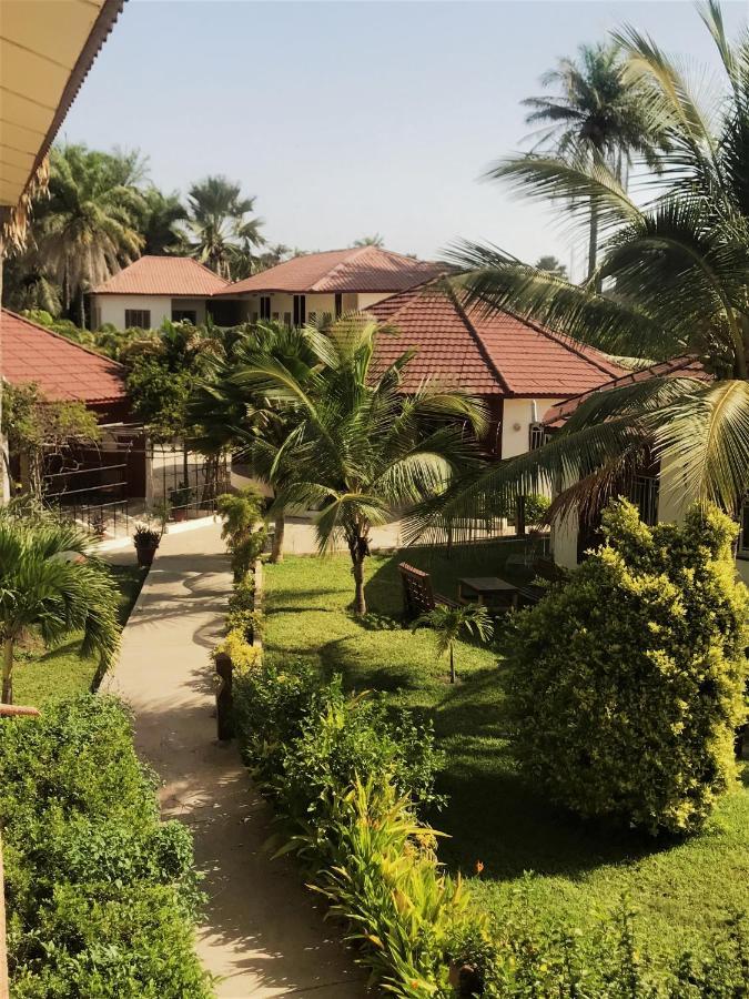 Bamboo Garden Hotel Serrekunda Luaran gambar
