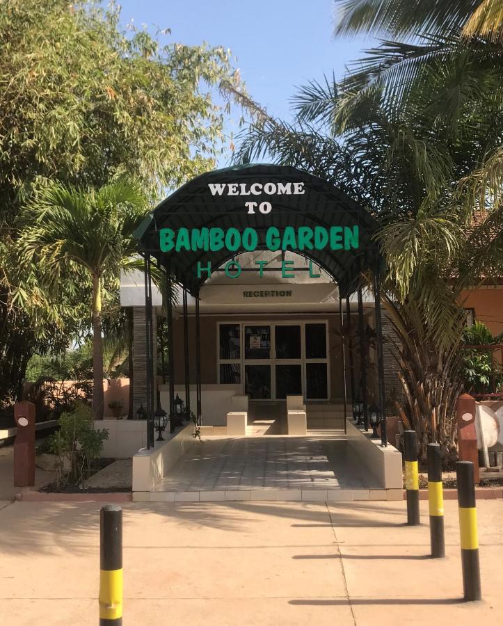 Bamboo Garden Hotel Serrekunda Luaran gambar