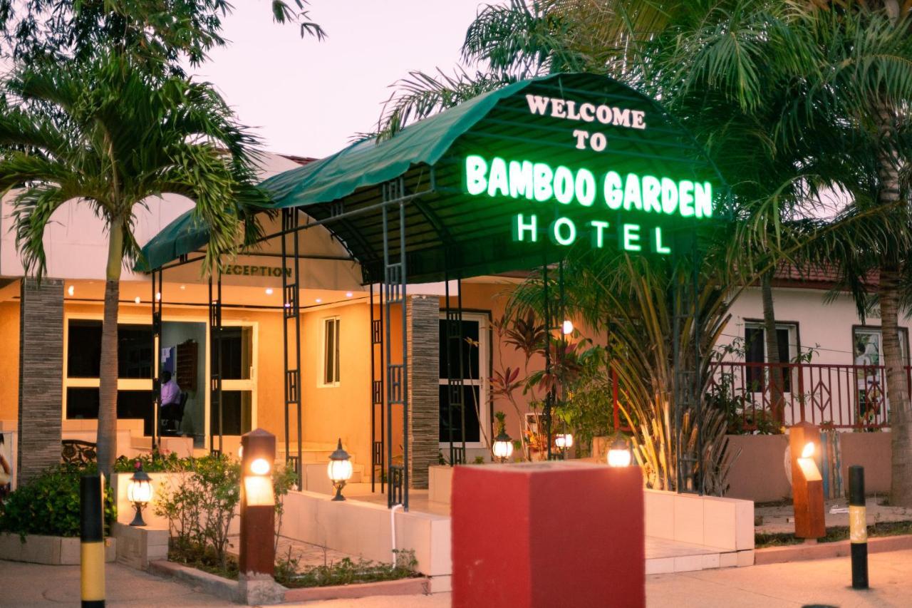 Bamboo Garden Hotel Serrekunda Luaran gambar