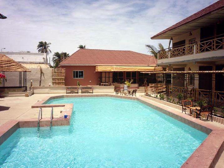 Bamboo Garden Hotel Serrekunda Luaran gambar